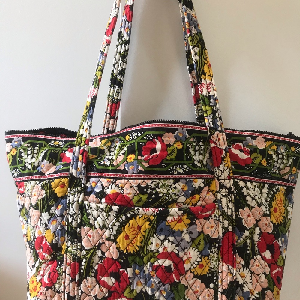 Vera Bradley tote bag